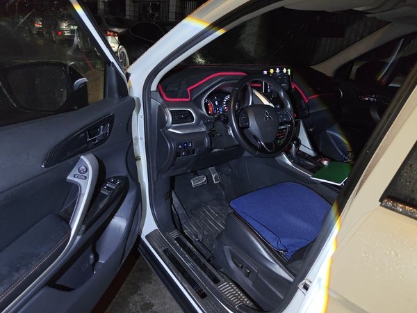 Mitsubishi Eclipse Cross 2019, 62600 км, за 8485 USD - фото 17