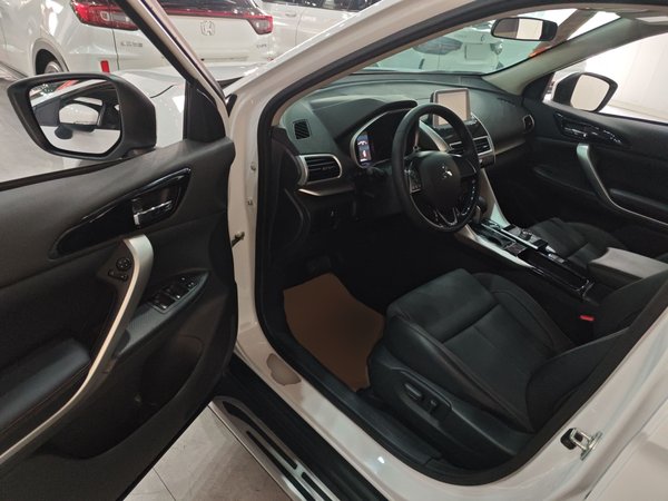 Mitsubishi Eclipse Cross 2021, 22900 км, за 13880 USD - фото 19