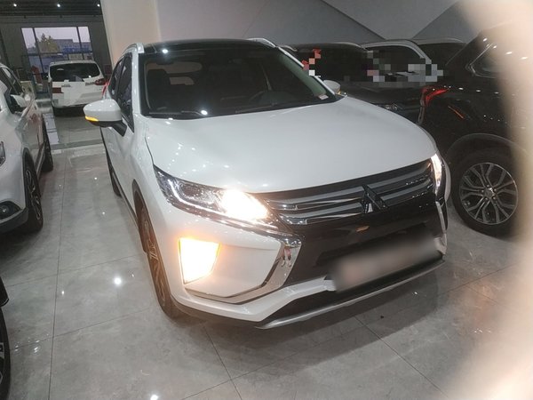 Mitsubishi Eclipse Cross 2021 1.5T CVT Four-Wheel Drive Passion Edition, 2021 года