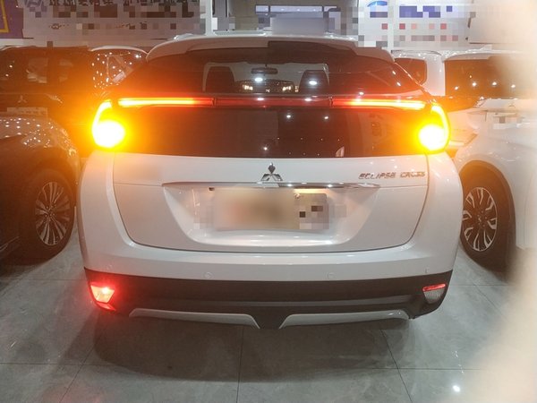 Mitsubishi Eclipse Cross 2021, 25000 км, за 13724 USD