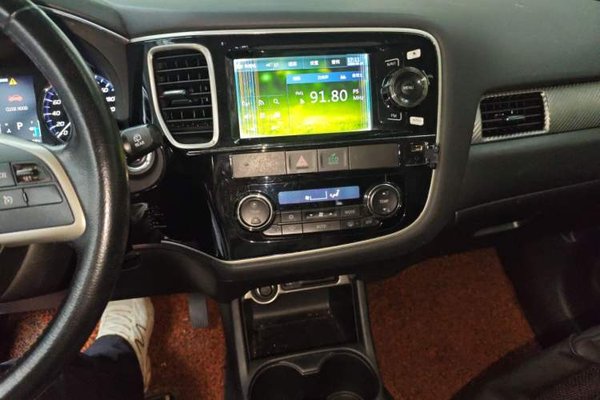 Mitsubishi Outlander 2014, 67400 км, за 7232 USD - фото 10