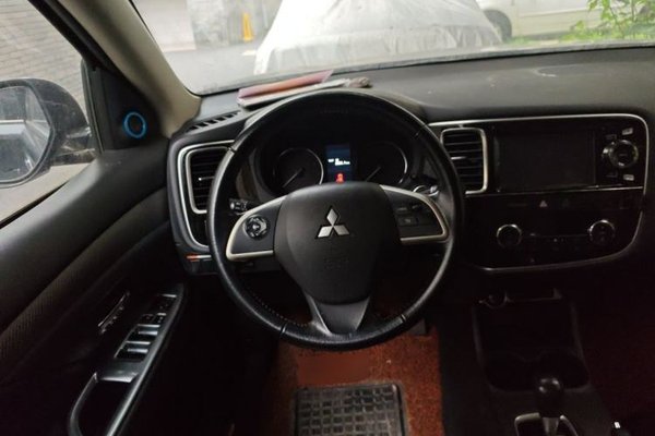 Mitsubishi Outlander 2014, 67400 км, за 7232 USD - фото 7