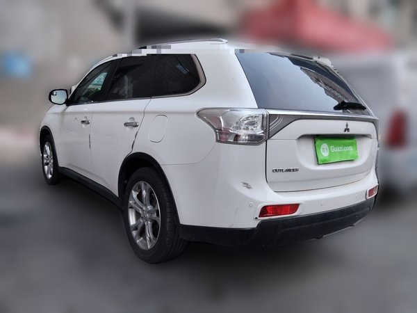 Mitsubishi Outlander 2014, 154800 км, за 5215 USD