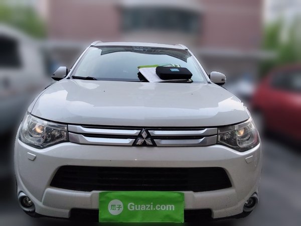 Mitsubishi Outlander 2014, 154800 км, за 5215 USD