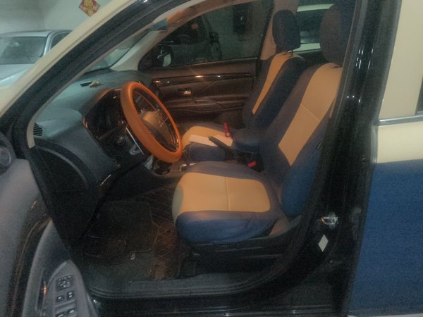 Mitsubishi Outlander 2016, 82400 км, за 7812 USD - фото 12