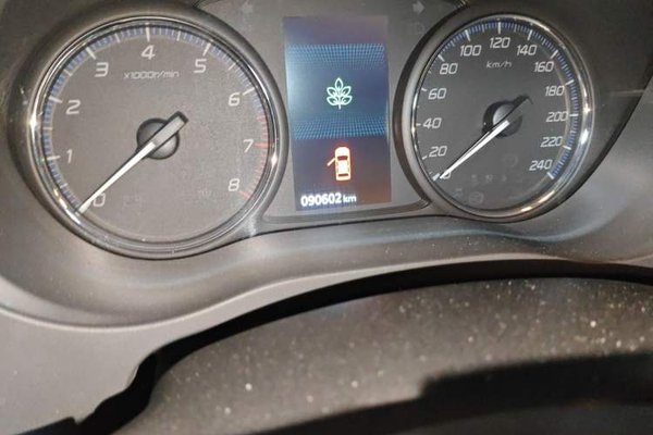 Mitsubishi Outlander 2016, 90600 км, за 8131 USD - фото 12