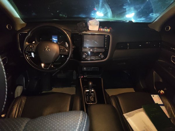 Mitsubishi Outlander 2018, 120200 км, за 8291 USD - фото 20