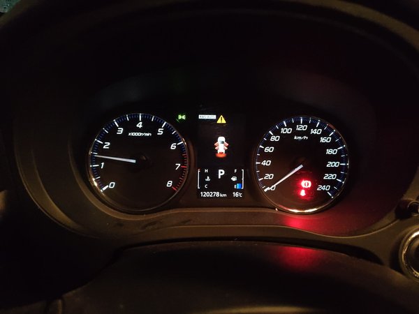 Mitsubishi Outlander 2018, 120200 км, за 8291 USD - фото 17