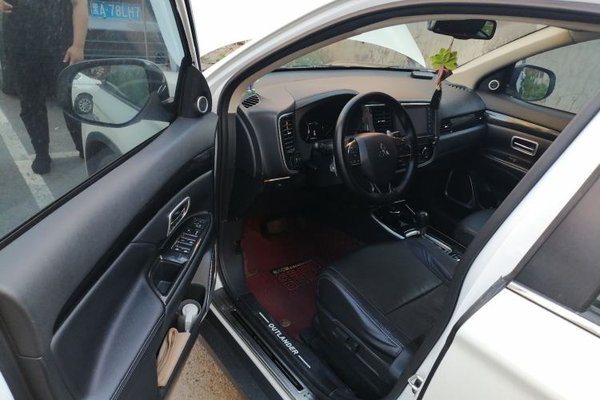Mitsubishi Outlander 2018, 72600 км, за 7753 USD - фото 6