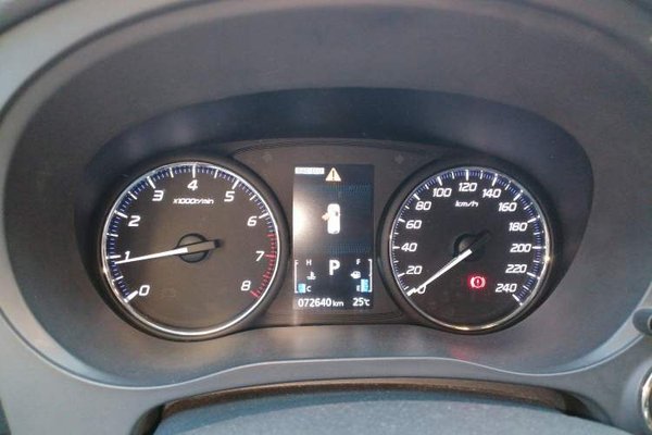 Mitsubishi Outlander 2018, 72600 км, за 7753 USD - фото 1