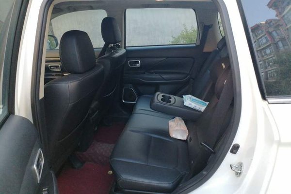 Mitsubishi Outlander 2018, 72600 км, за 7753 USD - фото 7