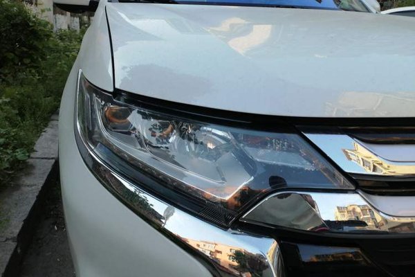 Mitsubishi Outlander 2018, 72600 км, за 7753 USD - фото 26