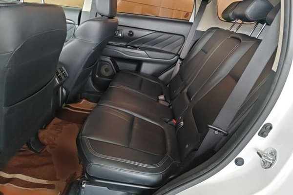 Mitsubishi Outlander 2019, 163100 км, за 8974 USD - фото 20