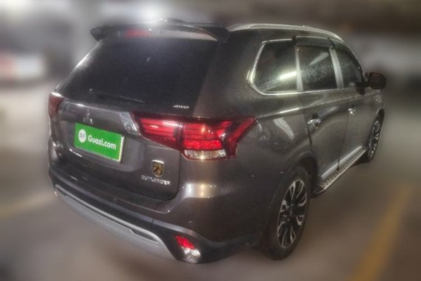 Mitsubishi Outlander 2019, 78500 км, за 10015 USD - фото 6