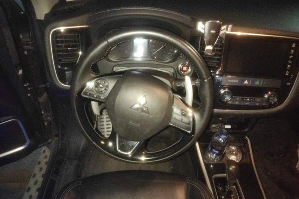Mitsubishi Outlander 2019, 78500 км, за 10015 USD - фото 10