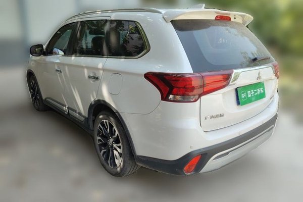 Mitsubishi Outlander 2019, 148100 км, за 10602 USD
