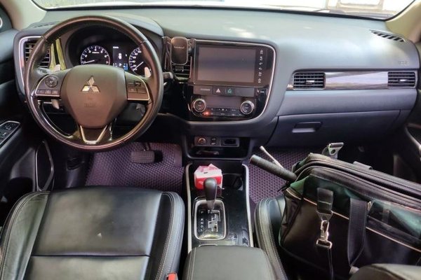 Mitsubishi Outlander 2019, 148100 км, за 10602 USD - фото 18