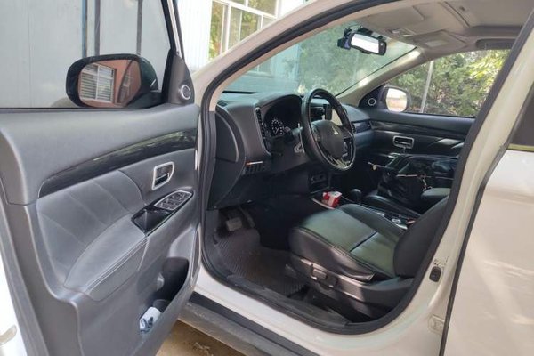Mitsubishi Outlander 2019, 148100 км, за 10602 USD - фото 19