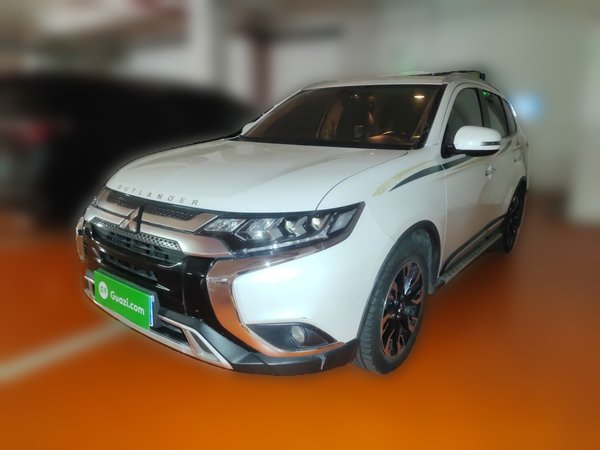 Mitsubishi Outlander · 2019 год