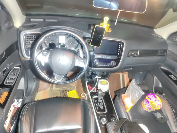 Mitsubishi Outlander 2019, 200000 км, за 12161 USD - фото 10