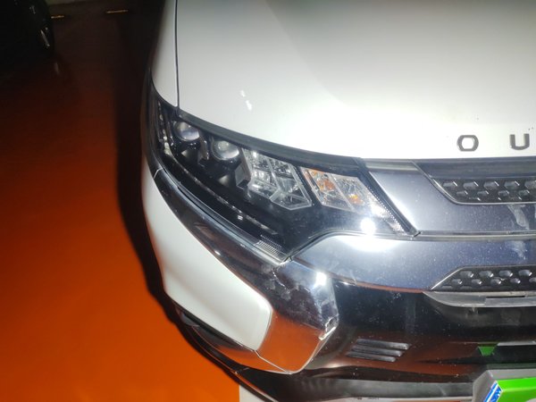 Mitsubishi Outlander 2019, 200000 км, за 12161 USD - фото 7