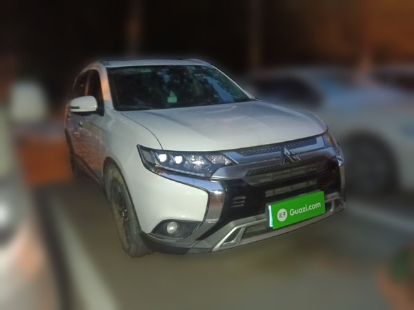 Mitsubishi Outlander 2019, 53500 км, за 10978 USD