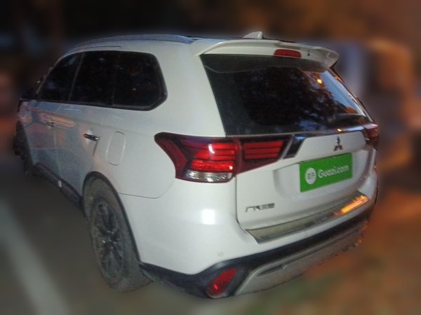 Mitsubishi Outlander 2019, 53500 км, за 10978 USD