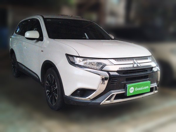 Mitsubishi Outlander 2020, 38200 км, за 9084 USD
