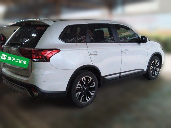 Mitsubishi Outlander 2020, 38200 км, за 9084 USD - фото 6