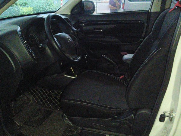 Mitsubishi Outlander 2020, 38200 км, за 9084 USD - фото 16
