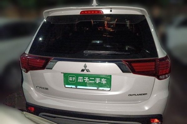 Mitsubishi Outlander 2020, 47800 км, за 9868 USD