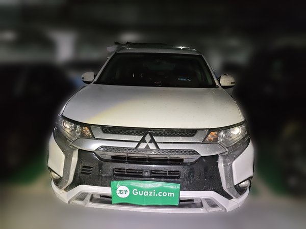 Mitsubishi Outlander 2021, 82200 км, за 12033 USD