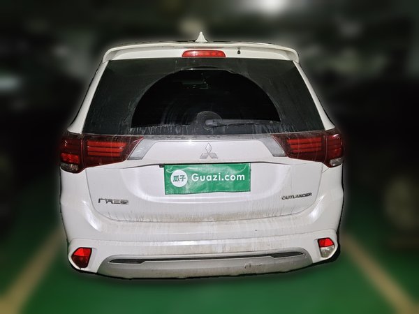 Mitsubishi Outlander 2021, 82200 км, за 12033 USD