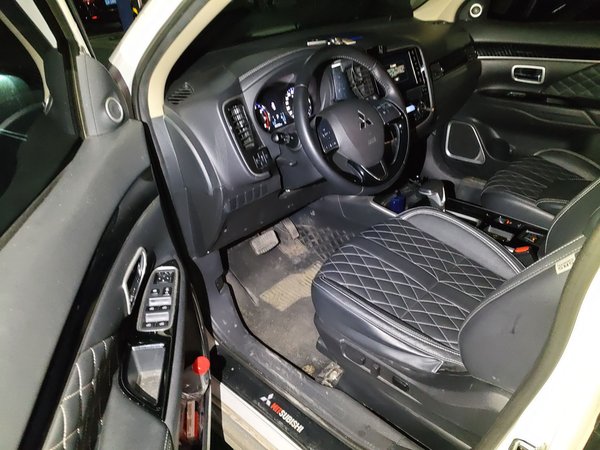 Mitsubishi Outlander 2021, 82200 км, за 12033 USD - фото 19