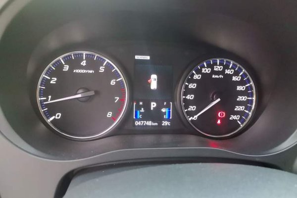 Mitsubishi Outlander 2021, 47699 км, за 14358 USD
