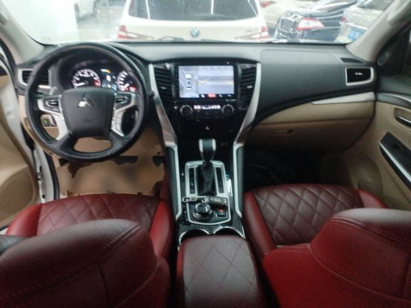 Mitsubishi Pajero 2018, 76700 км, за 17454 USD - фото 11