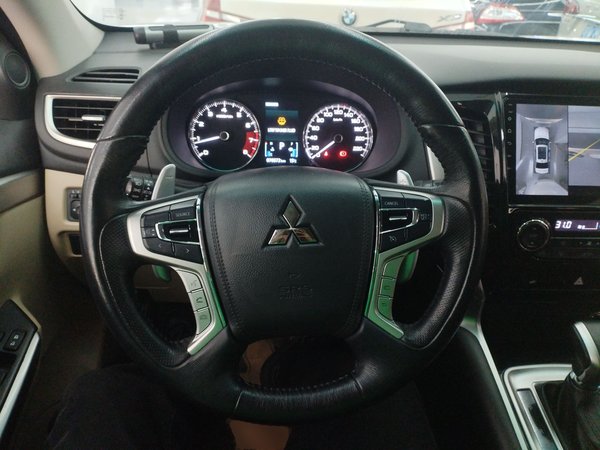 Mitsubishi Pajero 2018 V93 3.0L 5-Door GLS Genuine Leather Version – Middle East, 2018 года