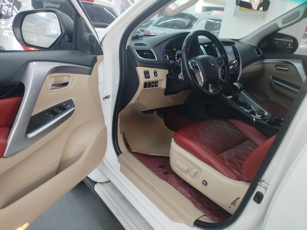 Mitsubishi Pajero 2018, 76700 км, за 17454 USD - фото 12