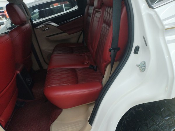 Mitsubishi Pajero 2018, 76700 км, за 17454 USD - фото 13