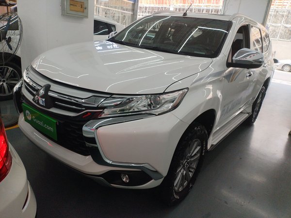 Mitsubishi Pajero 2018 V93 3.0L 5-Door GLS Genuine Leather Version – Middle East