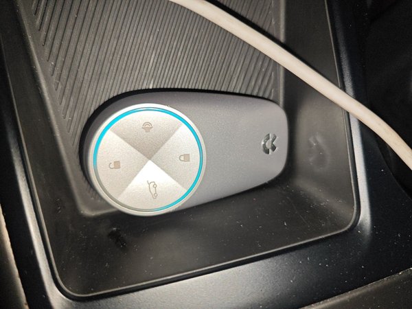 Nio EC6 2020, 81600 км, за 14919 USD - фото 9