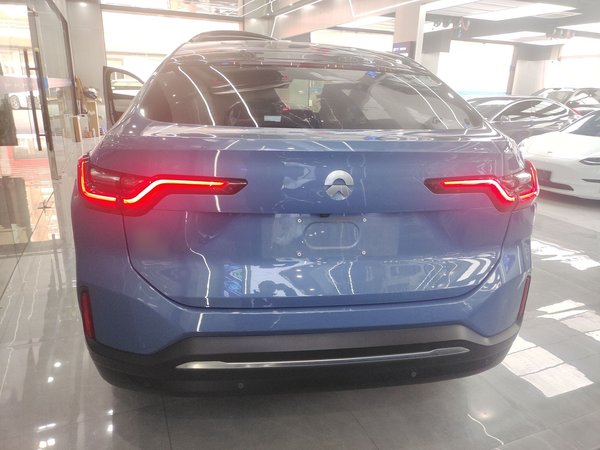 Nio EC6 2022, 69900 км, за 24491 USD