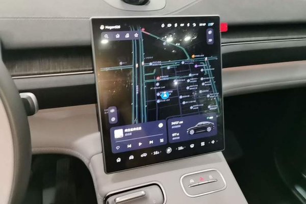 Nio EC6 2023, 34700 км, за 31260 USD - фото 15
