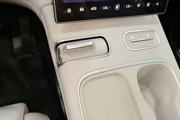 Nio EC6 2023, 34700 км, за 31260 USD - фото 16