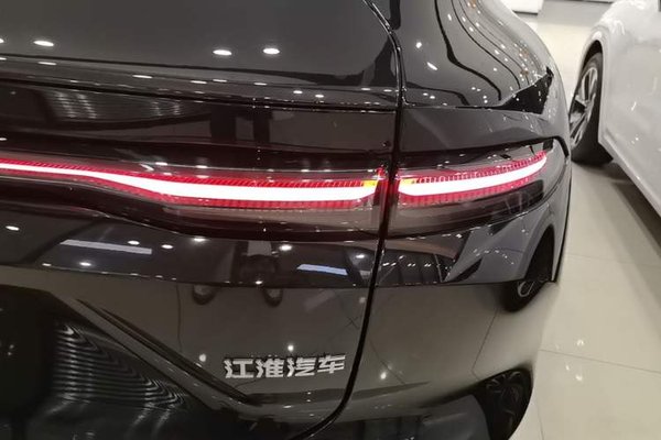 Nio EC6 2023, 34700 км, за 31260 USD - фото 9