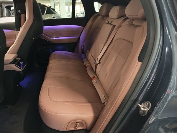 Nio EC6 2023, 17400 км, за 35261 USD - фото 20
