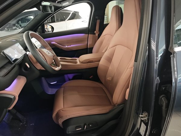 Nio EC6 2023, 17400 км, за 35261 USD - фото 18