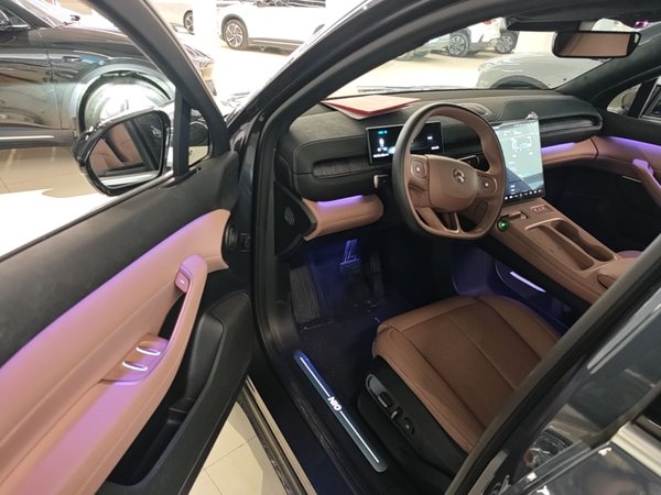 Nio EC6 2023, 17400 км, за 35261 USD - фото 19