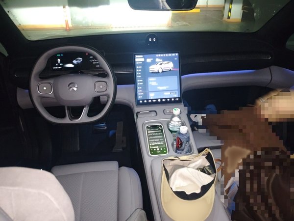 Nio EC6 2023, 2500 км, за 36838 USD - фото 18