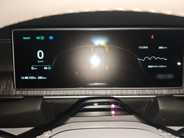 Nio EC6 2023, 2500 км, за 36838 USD - фото 10